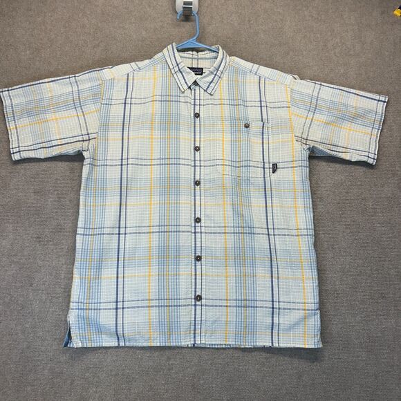Patagonia Shirt Men's Medium Short Sleeve Button Up Blue Plaid Seersucker Light - Picture 2 of 9